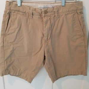 H&M Khaki / Tan Shorts. 7 inch inseam - like new!